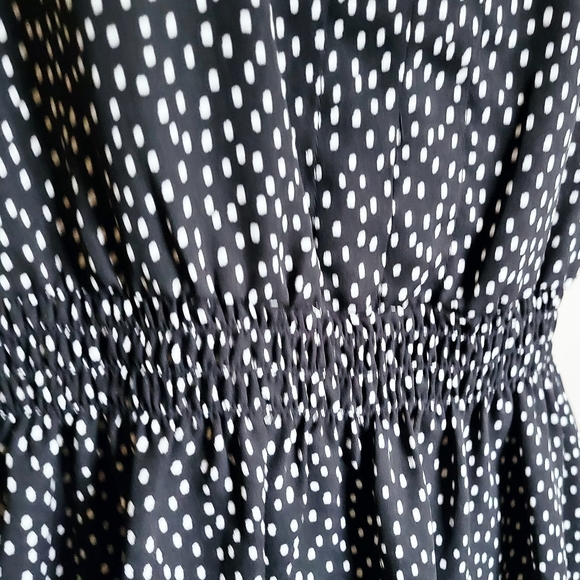 New Banana Republic polka dot shirt - Picture 4 of 5